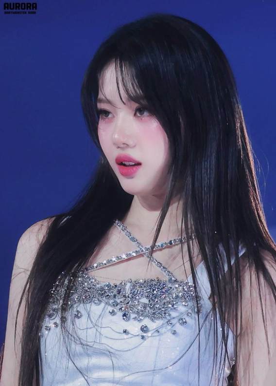 Happy 17th birthday to the amazing Rora of BABYMONSTER!