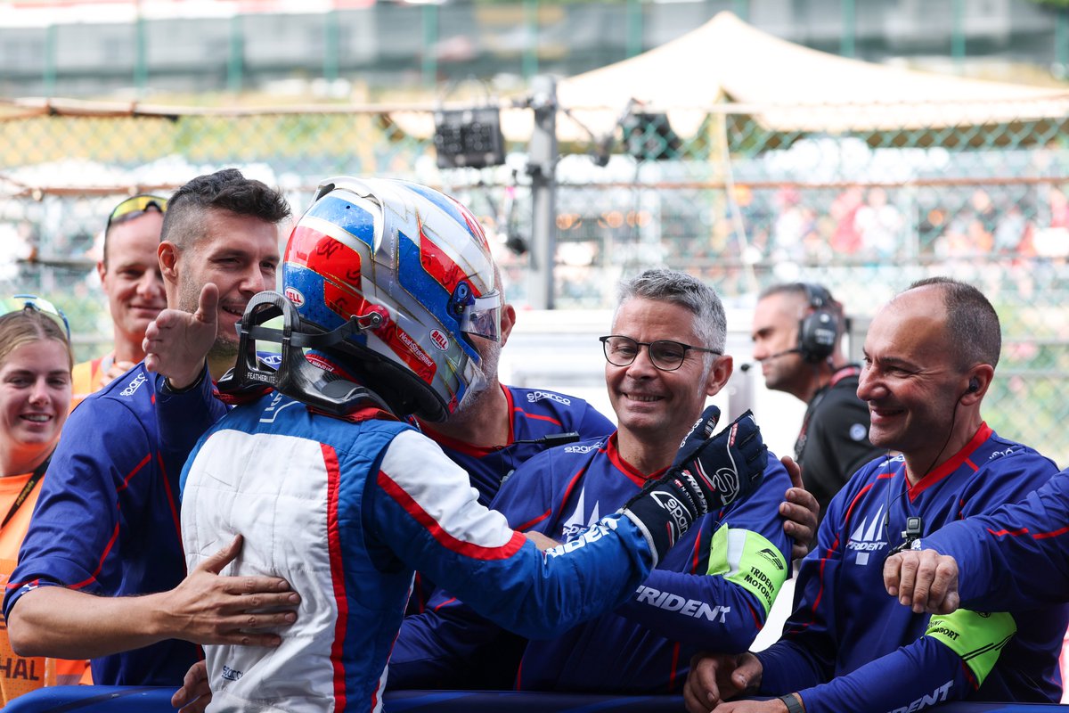 Formula3's tweet image. The Saturday Sprint belonged to @trident_team! 👑
The Italian outfit claimed a double Podium finish, with Noah claiming victory and Charlie finishing in third! 👏
#F3 #BelgianGP