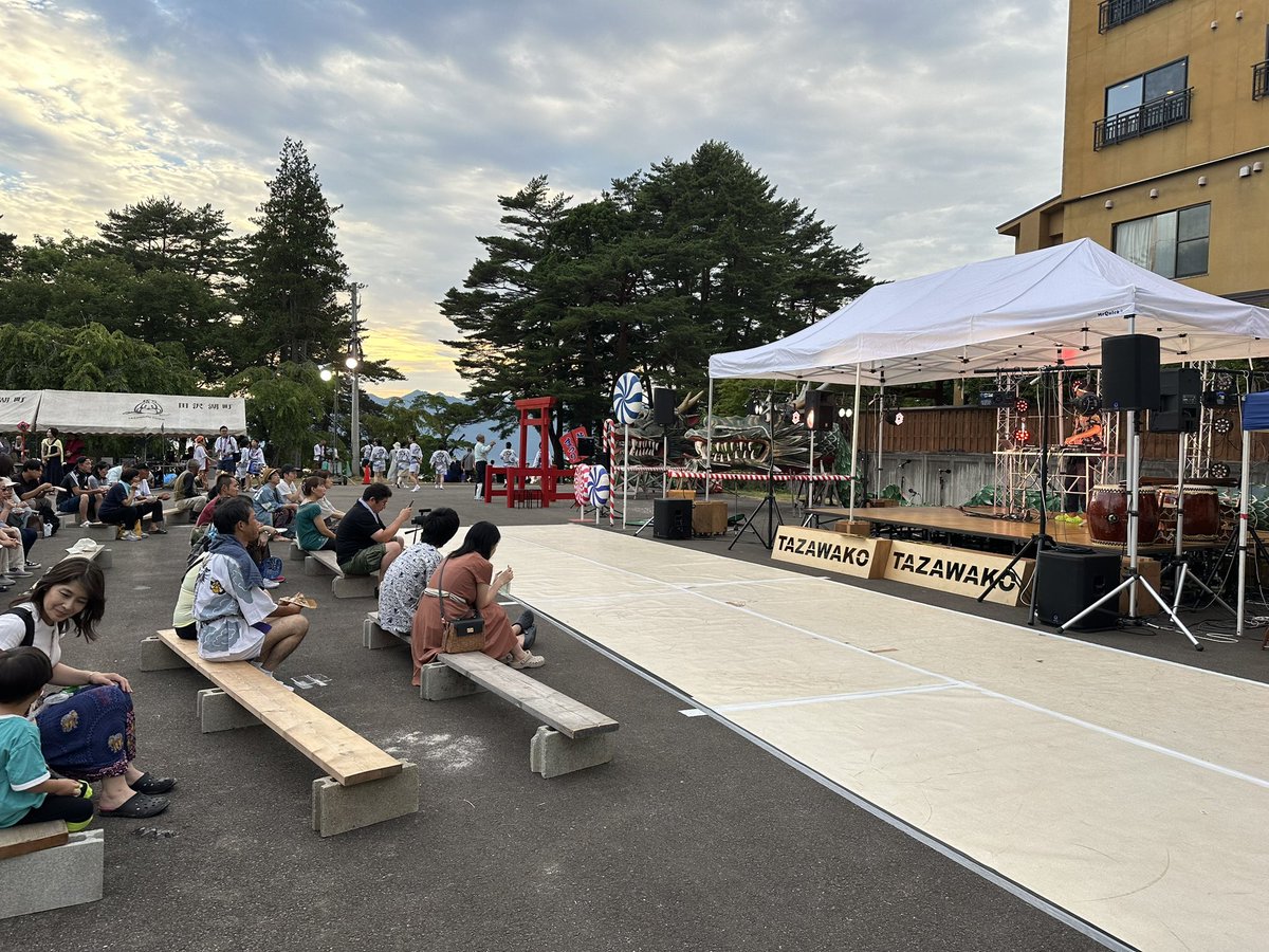 tazawako's tweet image. 【溝口真矢(starRo)】
グラミー賞ノミネート経験もあり、
仙北市地域おこし協力隊でもある溝口真矢(starRo)さん ✨️

たざわ湖・龍神まつりのために作成した楽曲の披露も♬
#423m
#仙北市
#田沢湖
#たざわ湖龍神まつり