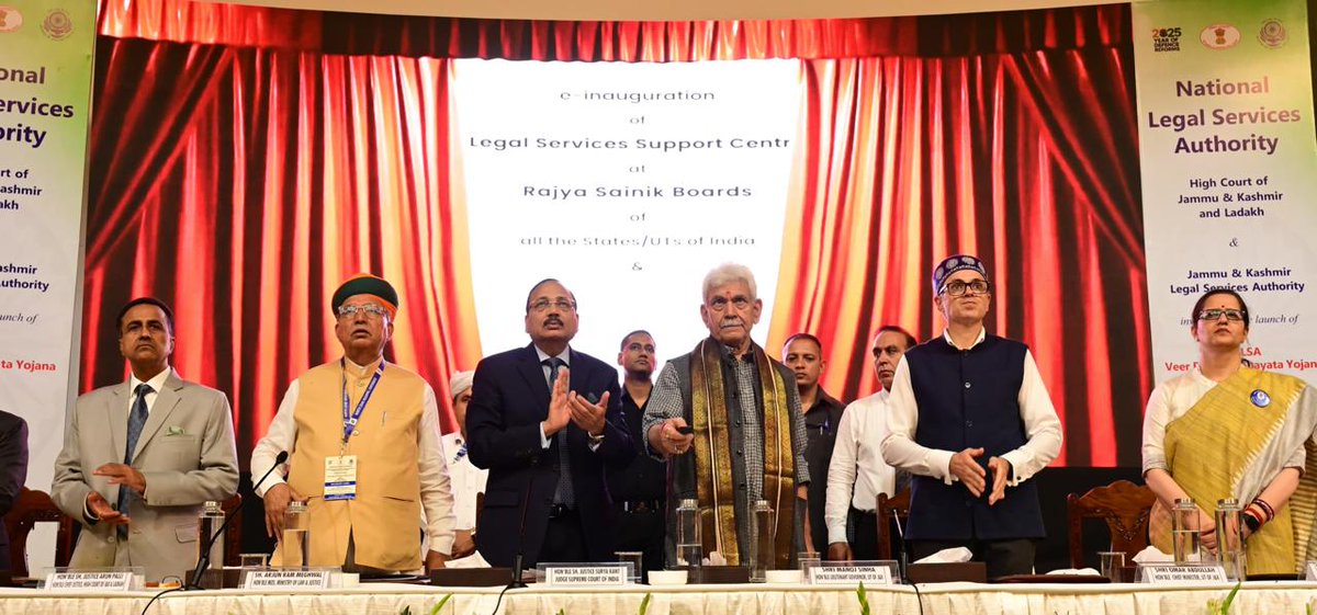 radionews_jammu's tweet image. North Zone Regional Conference of Legal Services Authorities held in #Srinagar, attended by Union Minister @arjunrammeghwal , LG @manojsinha_ & CM @OmarAbdullah . LG highlights key initiatives in J&K for armed forces & legal aid for tribal communities.
@airnewsalerts @diprjk