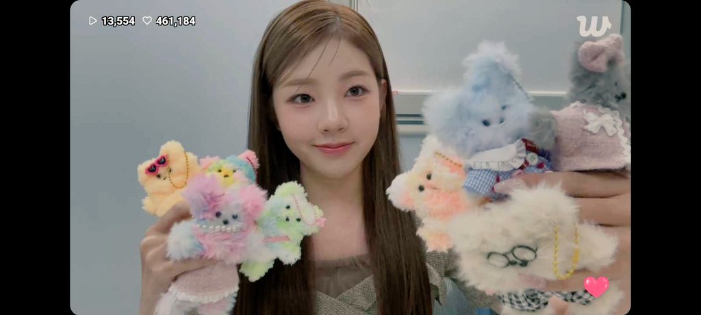 YoonationPH's tweet photo. [🎬] #YooUpdate 260725 | Yoona Weverse Live: Now Happening 🧸 

↪️https://t.co/sTnQceprtE

#YOONA #오윤아 #オユナ
#UNIS #유니스 
@UNIS_offcl
#YooNationPH