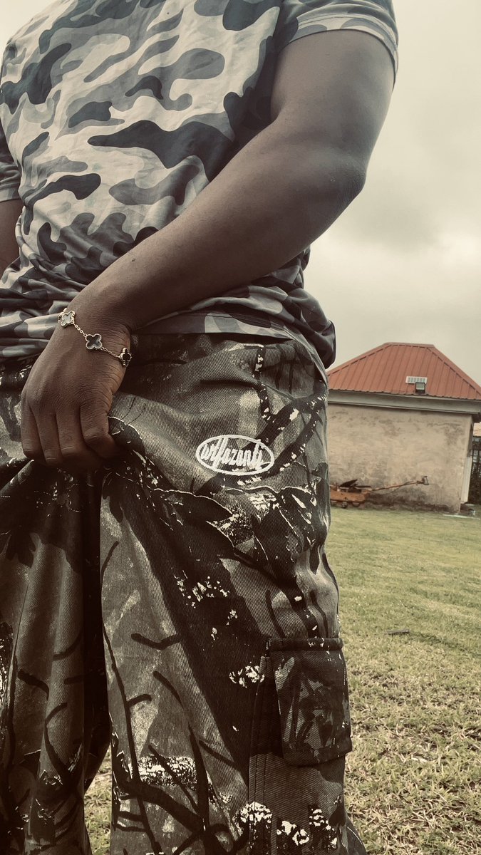 diaryofshaw's tweet image. When should I drop the military jort?