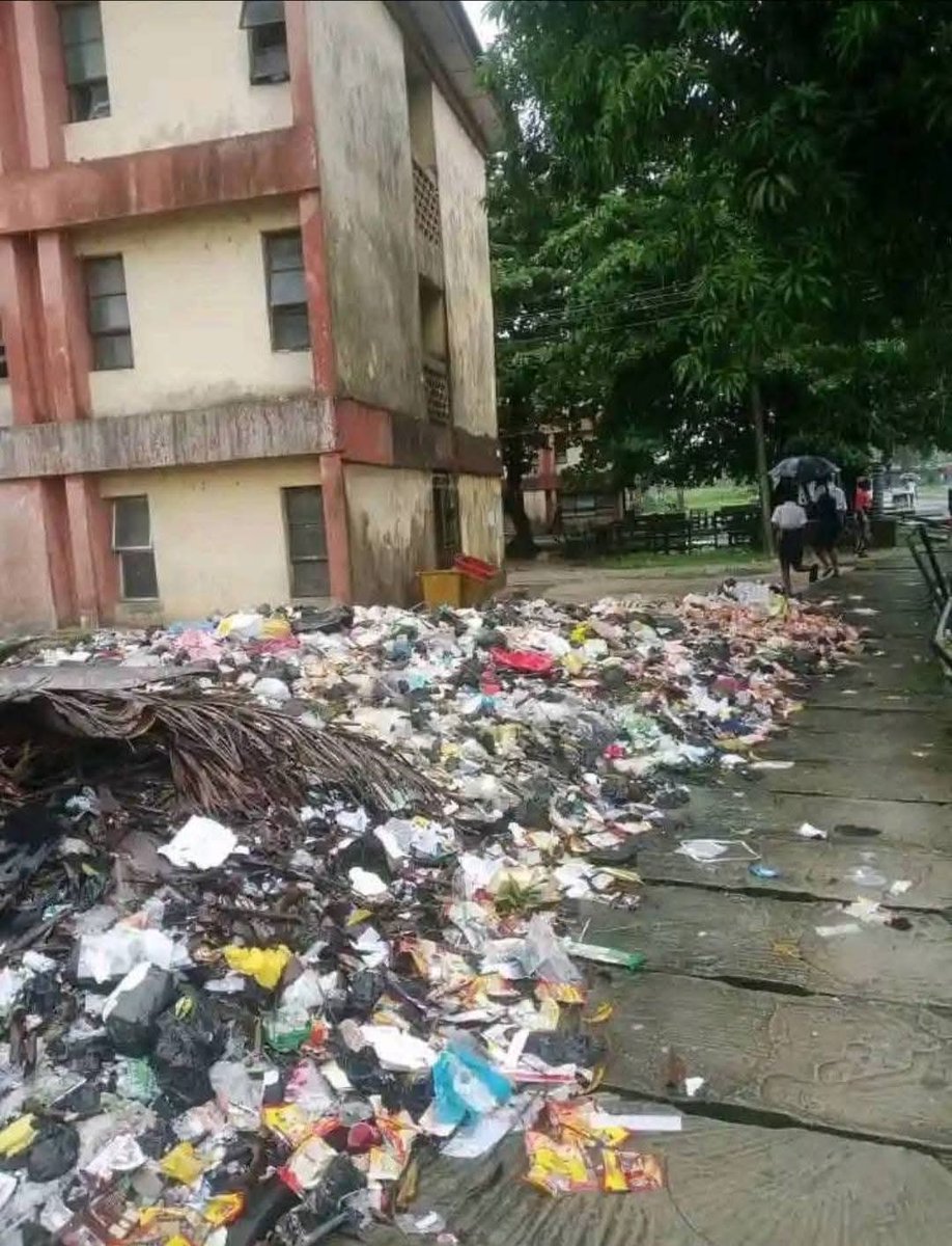 obaofph01's tweet image. Current State of the College of Health in Port Harcourt
The College is designed to train healthcare professionals but the conditions within the institution is far from conducive to health or learning, undermining its purpose.