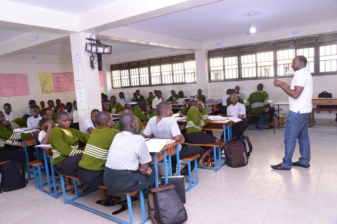 OlaosaCom23's tweet image. The first session of the day (career guidance) has been well executed and conclude.
Always a great time to interact and share knowledge with the young ones.
#OLAOSA_AGM25