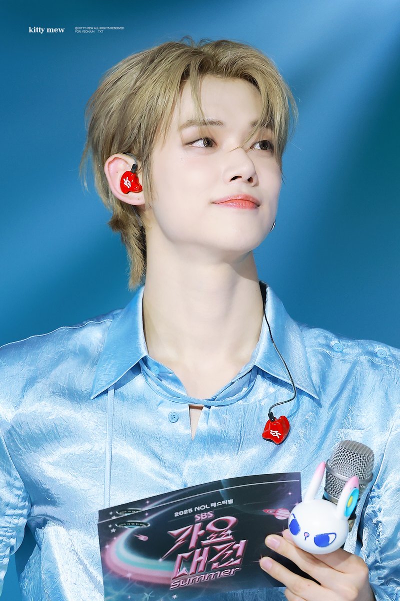 kittymew99's tweet image. 250726 HQ 가요대전 냥자님 등장
#연준 #YEONJUN #ヨンジュン
#TOMORROW_X_TOGETHER