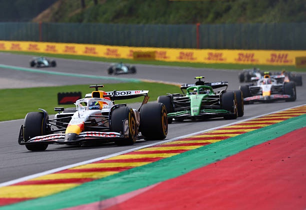 portalbortoleto's tweet image. 🏁 | Fim da Sprint!
Bortoleto manteve sua posição do início ao fim, entre os carros da Racing Bulls.
P9, uma posição fora da zona de pontos, mas ainda assim uma colocação importante para o nosso brasileiro!
© Steven Tee, Peter Fox e Alex Bierens