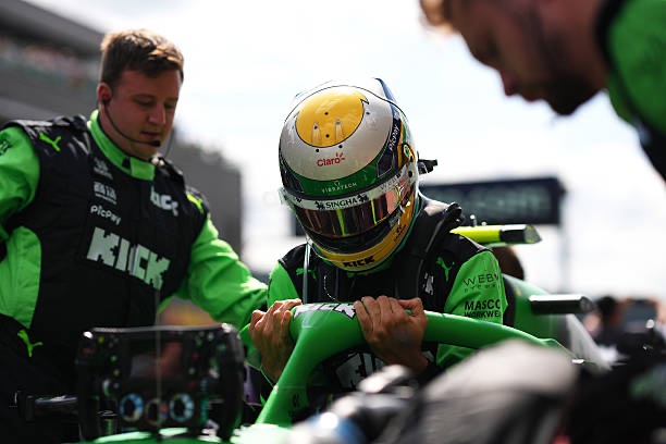 portalbortoleto's tweet image. 🏁 | Fim da Sprint!
Bortoleto manteve sua posição do início ao fim, entre os carros da Racing Bulls.
P9, uma posição fora da zona de pontos, mas ainda assim uma colocação importante para o nosso brasileiro!
© Steven Tee, Peter Fox e Alex Bierens