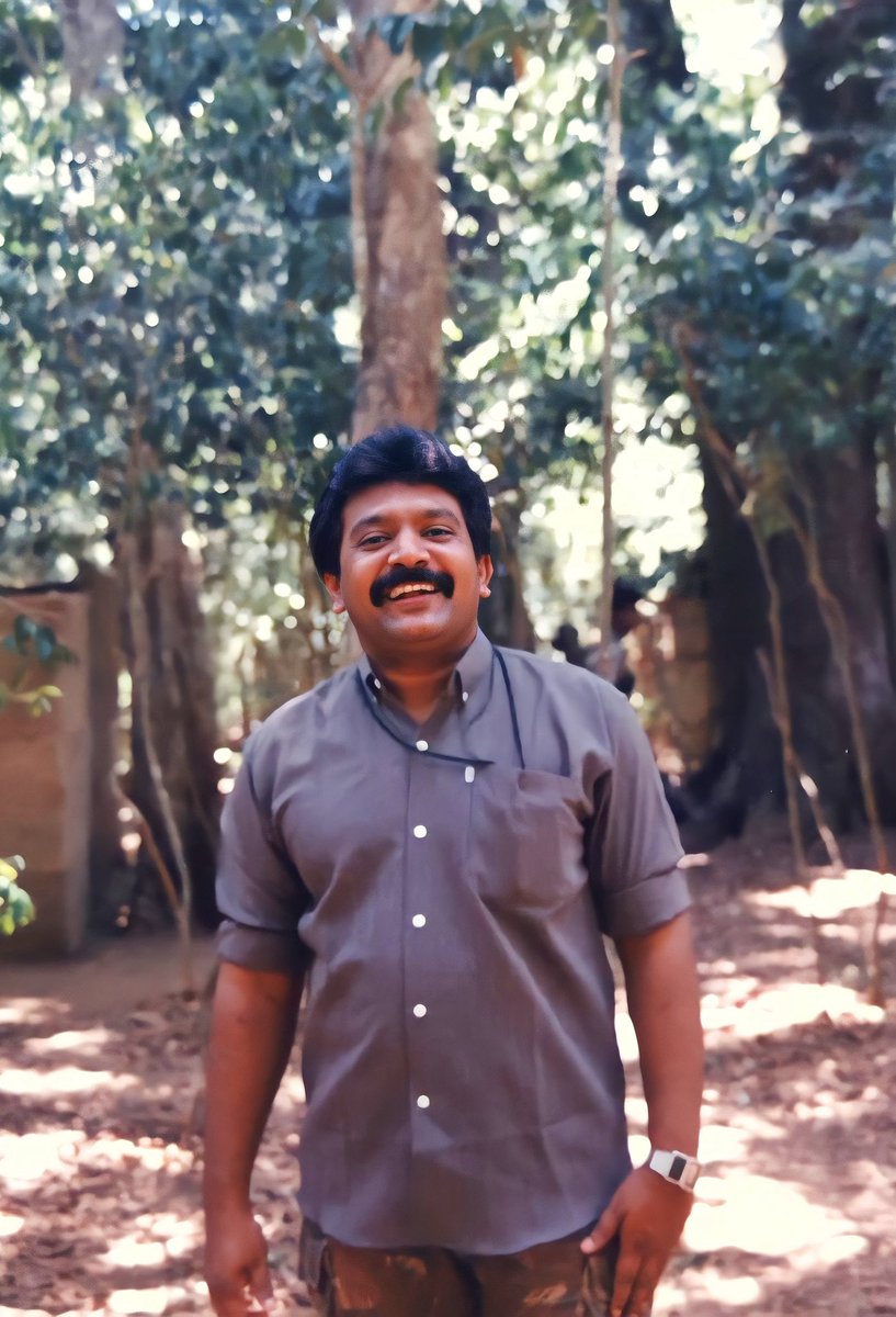 nanthan_ananth's tweet image. ஓர் பத்திரிகையாளரின் கேள்விக்கு தமிழீழத் தேசியத்தலைவர் கூறியது

வினா?
உங்கள் போராட்ட காலத்தில் இருண்ட பக்கம் என்னது?

பதில்- நான் பெரிதாக நம்பியிருந்த என் ஆரம்பகால தோழர்கள் துரோகிகளாக மாறியது.