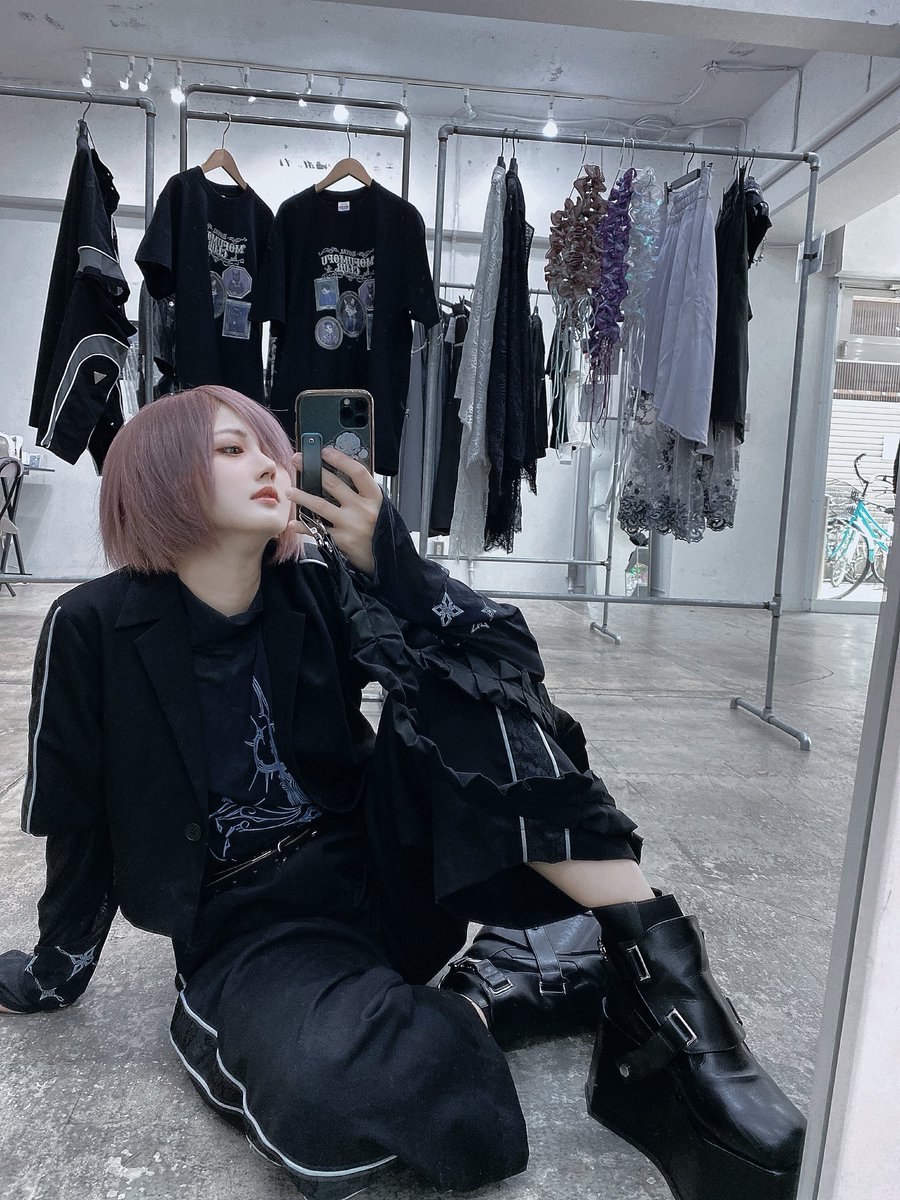CuLLt_'s tweet image. 大阪展示会1日目ありがとうございましたー!
普段会えないフォロワにもいっぱい会えて嬉しかったな!!🥹💗明日もよろしくお願いします🫡✨
本当に申し訳無いのですがミスってタグが2つに分裂しているのでサイズ感など気になる方は
#CuLLt25SA新作
#CuLLt2025SA新作
どちらも見てみてください🙇🏻♀️