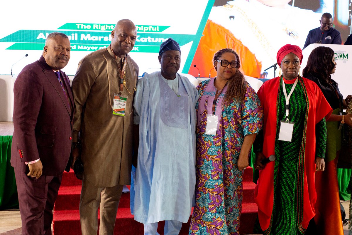 cbngov_akin1's tweet image. (L_R) REV. DENNIS DILLON, PUBLISHER , NY CHRISTIAN TIMES AND MR. EMILY EKIYOR - FOUNDER INNOPOWER INDY AND SEN DR GEORGE AKUME, CON. SECRETARY TO THE GOVERNMENT OF THE FEDERATION , DR JACQUELINE MOHAIR- FOUNDER/CEO SERIAL ENTREPRENEUR , HON (DR) ABIKE DABIRI-EREWA, OON.…