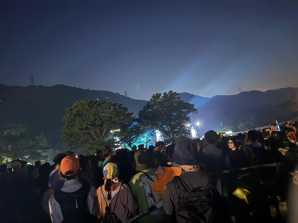 biftech's tweet image. 銃声が鳴り止み、
星が一列に並んだ。
長い待ち時間は終わりだ。
配信はしないから
ぜひ観にきてくれ
#tatsuro25
#mariya25
#OasisLive25