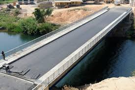 Les #Wazalendo demandent aux FARDC de détruire le pont reliant Bukavu au Rwanda et celui reliant Kamanyola au même  pays, avant qu'ils ne lancent la Grande Offensive pour récupérer #BUKAVU 
Et cela dans le but de bloquer le ravitaillement clandestin.