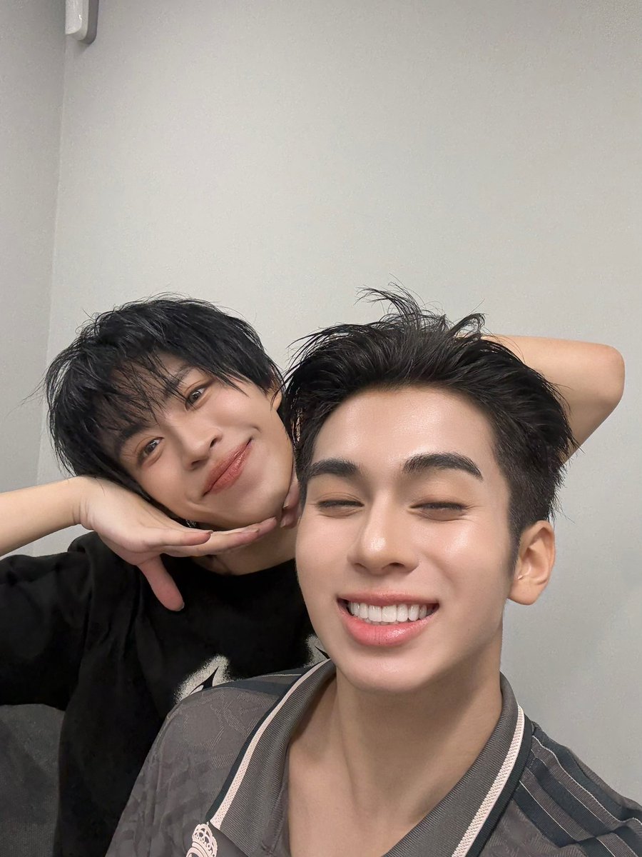 ขอบคุณ KATE ที่เอ็นดูเรากับทุกๆคนที่มาหากันวันนี้นะค้าบ 🤍🙇🏻‍♂️

#KATExDICE