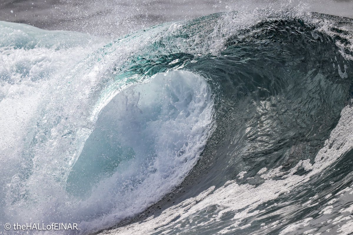 theHALLofEINAR's tweet image. Today was a chance to walk the wild west Atlantic coast of Westray. When the waves roll in and crash it’s exhilarating.