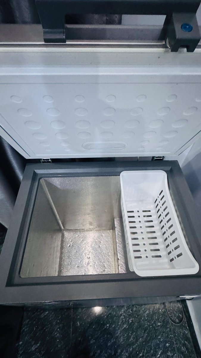 For Sale ‼️

NEXUS CHEST FREEZER. 160 litres 

CONDITION: Working perfectly. Never been worked on 

🏷️205k 

📍Kado, Abuja. 

Pls RT 🙏🏽