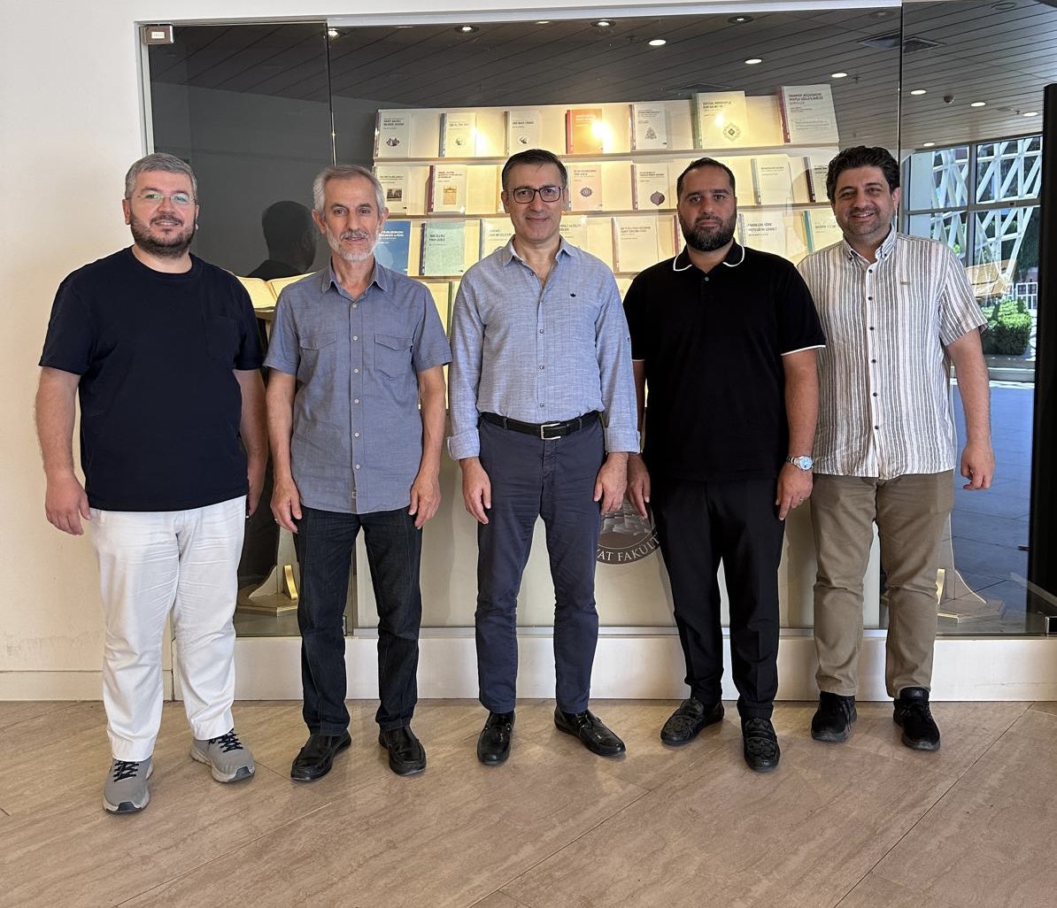 Uluslarası Endonezya Kitap Fuarı’na iştirak edecek yayıncılarımız ile bir araya gelerek istişarelerde bulunduk.