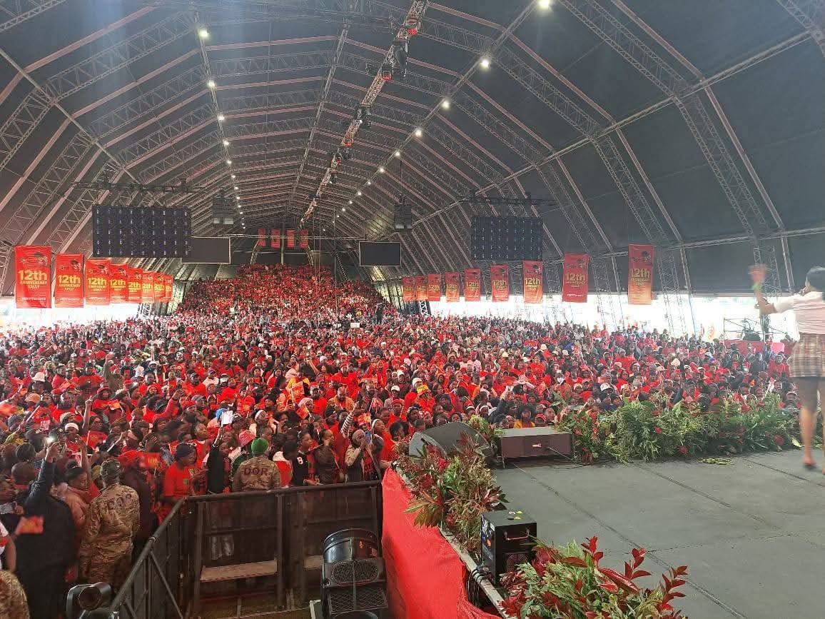 Leon_Trotsky6's tweet image. We are live in Khayelitsha waiting for our President and Commander and Chief to deliver the speech.
#EFFTurns12
