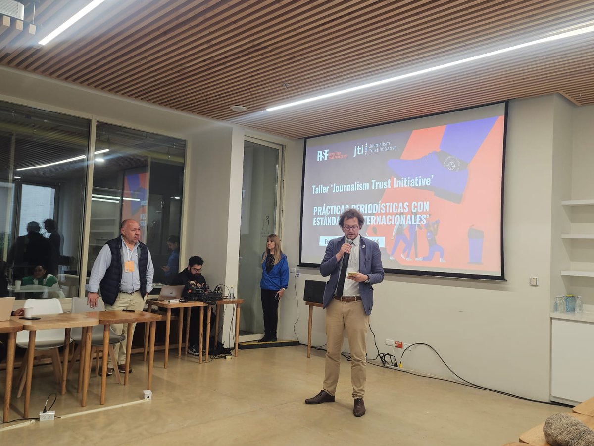 La libertad de prensa incluye cuestiones fundamentales como la transparencia. JTI es una de las soluciones que permite devolver una ventaja a quienes hacen periodismo digital. Hoy no es suficiente saber quiénes somos, hay que dar un paso y decir quiénes somos y cómo trabajamos: