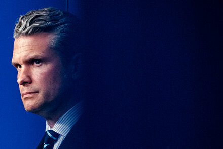 Gabrill_Michael's tweet image. "A Clash Over a Promotion Puts Hegseth at Odds With His Generals" by Greg Jaffe, Eric Schmitt and Helene Cooper #NYT #NewYorkTimes ift.tt/i5ALn0D