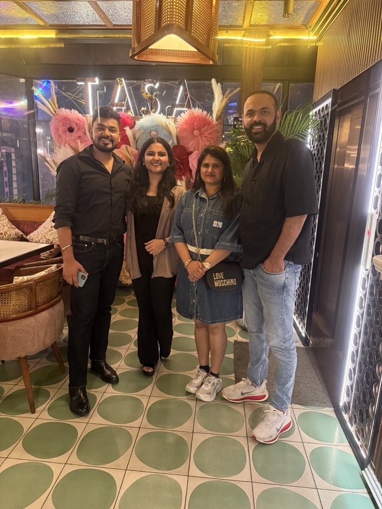 TheAnkurTyagi's tweet image. Youngster - Aim to be rich, not famous. Be quiet, most people don't need to know much about you & your life.
You need 1/2 quality friends in your life and a loving family ( parents + love of your life + 1 or 2 kids) you’re set.
rest is noise.
had a great time again in India.