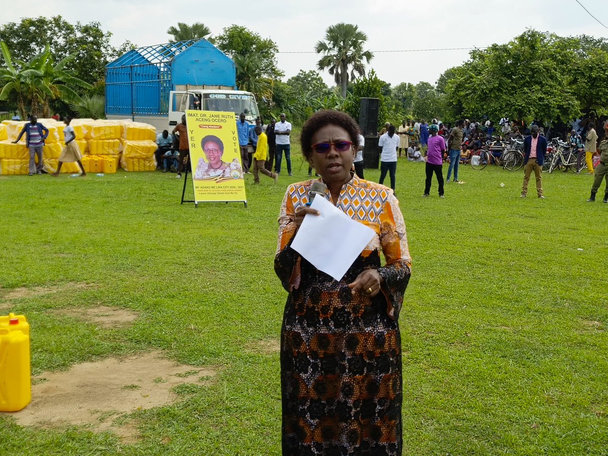 Voice of Lango 88fm (@voiceoflangofm) on Twitter photo Health Minister <a href="/JaneRuth_Aceng/">Dr. Jane Ruth Aceng Ocero</a> has today launched the distribution of jerricans to the people of Lira City.
During the event, a total of 2,015 households from the 12 villages in Boroboro East Ward, Lira City East division benefitted from the scheme.
Aceng told area residents Health Minister <a href="/JaneRuth_Aceng/">Dr. Jane Ruth Aceng Ocero</a> has today launched the distribution of jerricans to the people of Lira City.
During the event, a total of 2,015 households from the 12 villages in Boroboro East Ward, Lira City East division benefitted from the scheme.
Aceng told area residents