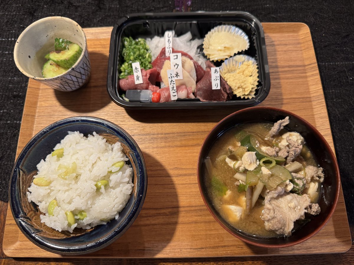 tobatoppers's tweet image. 遅い夕食🐴