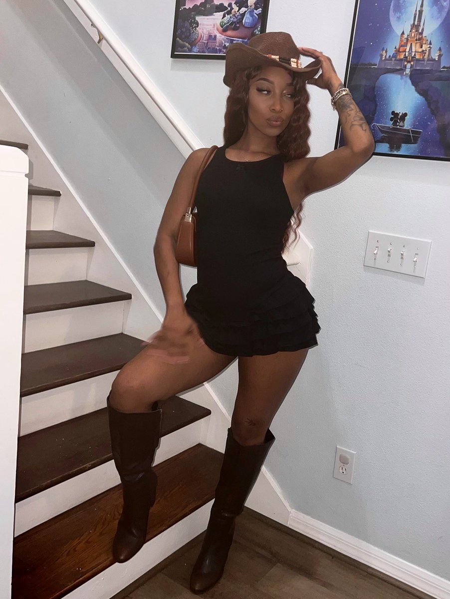 MilliBilllli's tweet image. forgot to post these 🤠