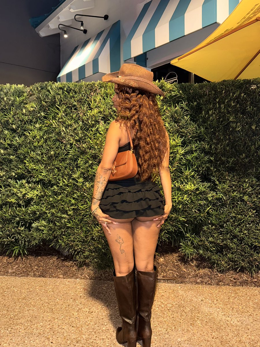 MilliBilllli's tweet image. forgot to post these 🤠