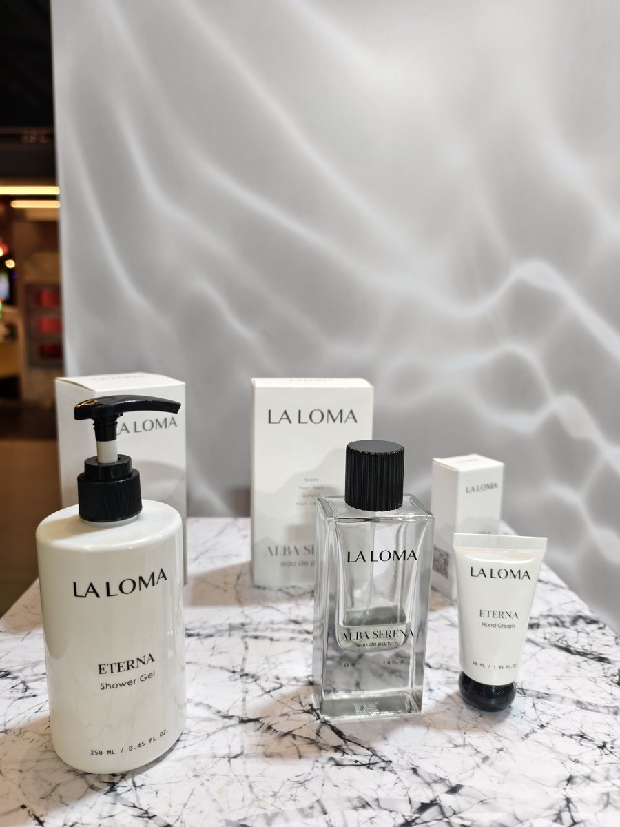 Jomchan's tweet image. ของดีที่ต้องซื้อซ้ำน้ำหอมแบรนด์ LALOMAคือหอมจริง หอมทนตัวเองไม่ได้กลิ่นแต่คนรอบข้างทักทุกคนว่า "หอมมากใช้อะไร?" ปลื้มปริ่มสุดๆ เป็นน้ำหอมที่สร้างเสน่ห์ให้ตัวเราเหมือนมีความหอมฟุ้งตลอดเวลาใครกำลังหาน้ำหอมแนะนำตัวนี้เลยไม่ผิดหวังแน่นอน
@tongthk
#ปลาน้อยของพี่ต๋อง
#LALOMA