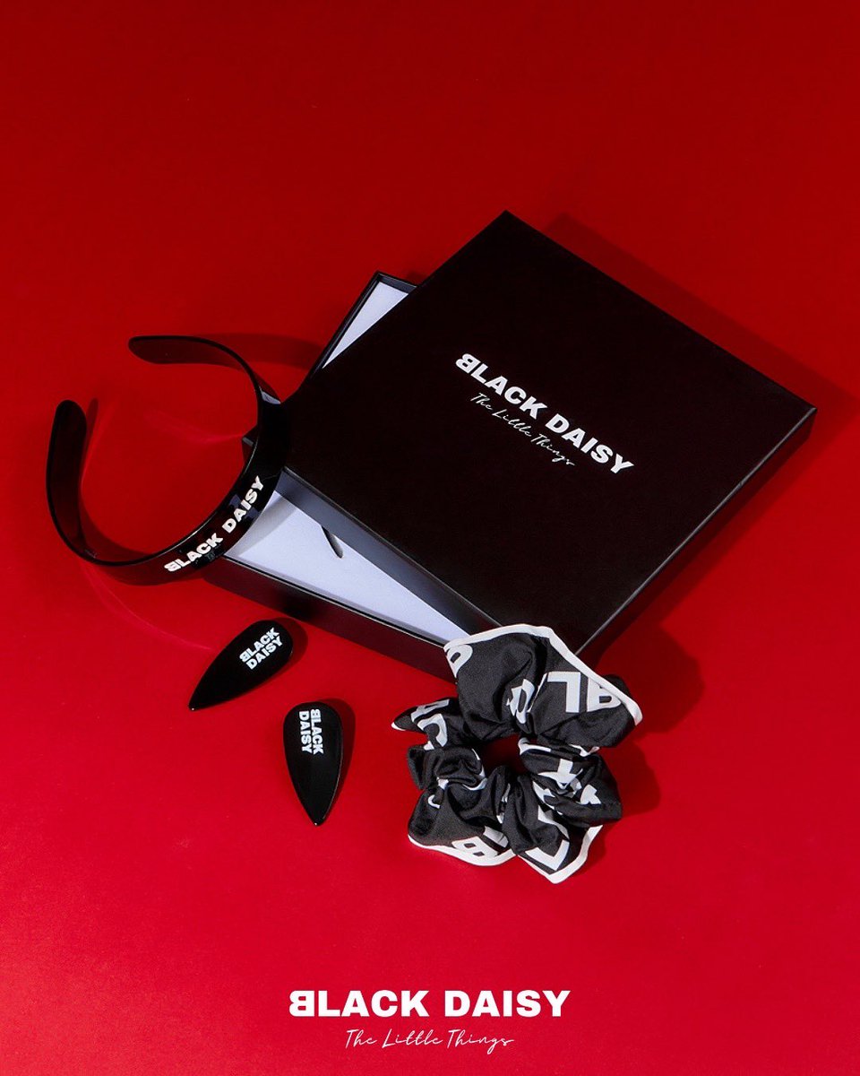 BLACKDAISYBD's tweet image. NEW ARRIVAL (In Stock)
The Little Things Collection
🗓️28 July 2025 at 06:00 PM (GMT+7)
📍Available in Black & White (Hair clip,Hair tie,Hair band)
Price: 990 THB/SET
🛒Available On TIKTOK | SHOPEE | LINE MY SHOP
#blackdaisybd