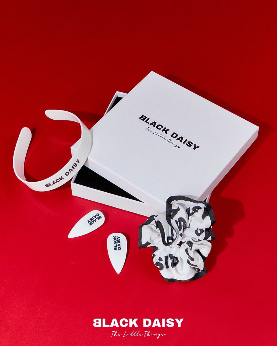 BLACKDAISYBD's tweet image. NEW ARRIVAL (In Stock)
The Little Things Collection
🗓️28 July 2025 at 06:00 PM (GMT+7)
📍Available in Black & White (Hair clip,Hair tie,Hair band)
Price: 990 THB/SET
🛒Available On TIKTOK | SHOPEE | LINE MY SHOP
#blackdaisybd