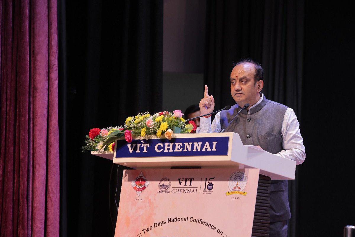 SudhanshuTrived's tweet image. Today, got opportunity to address the two-day National Conference titled ‘Road Map to Viksit Bharat – A Multi-Disciplinary Approach’, organized by the Tamil Nadu Higher Education Teachers Association (THETA) at VIT University, Chennai