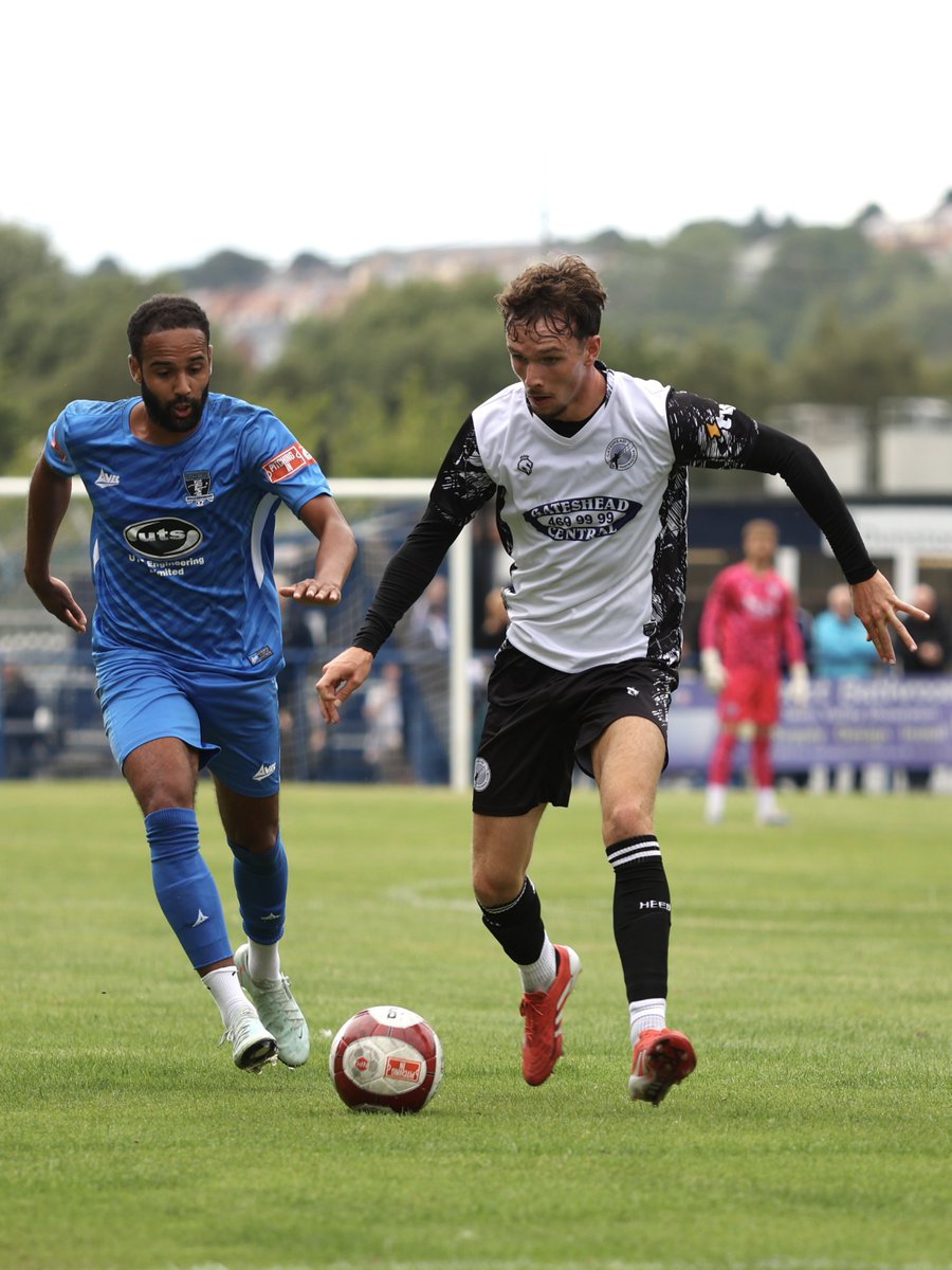 GatesheadFC's tweet image. Over an hour in the tank on appearance one 👊📈
Keep grafting, Flinty! 🙌
#WorClub ⚪️⚫️