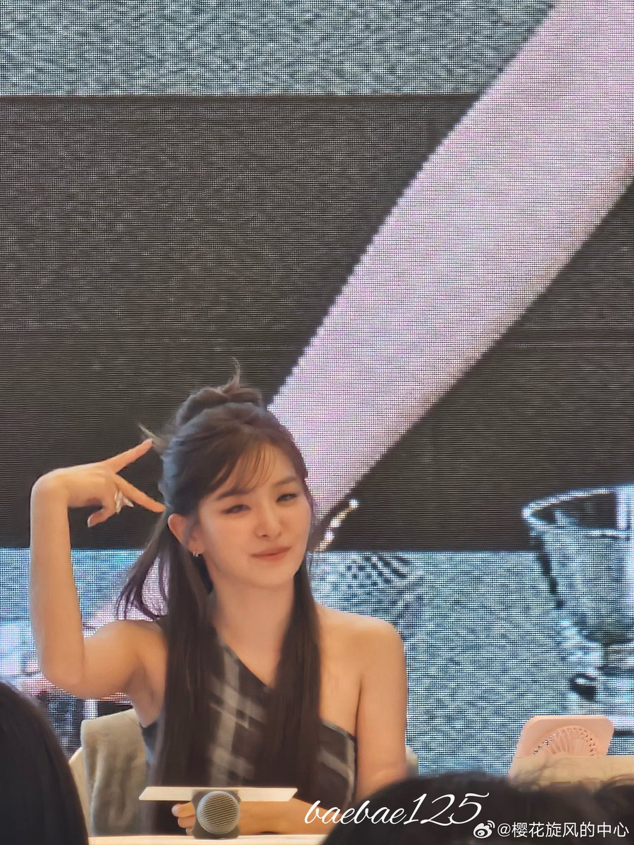 SEULGI_TH's tweet image. 250726 KMSTATION Shanghai Fansign
ซึลกิบอกว่าอยากไปเที่ยว และถ้าเมื่อไหร่ที่ได้ไป กิจะถ่ายมาลง vlog ให้ทุกคนดูแน่นอนค่ะ
🔗 m.weibo.cn/detail/5192777…
#슬기 #SEULGI @RVsmtown
