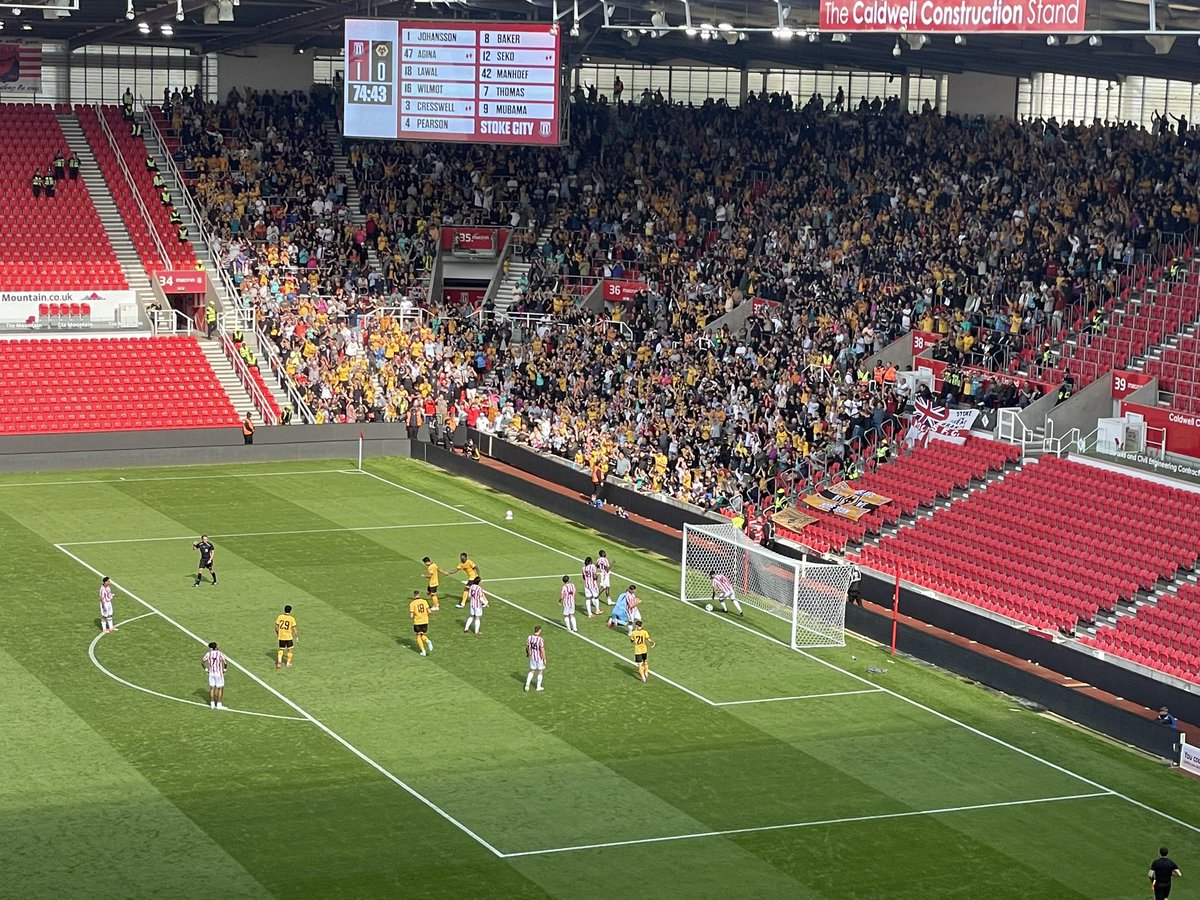 NathanJudah's tweet image. Hwang pen - SAVED!!!

But scores the rebound!!! 

1-1!!

The wait to convert a penalty continues 🙃

#wwfc