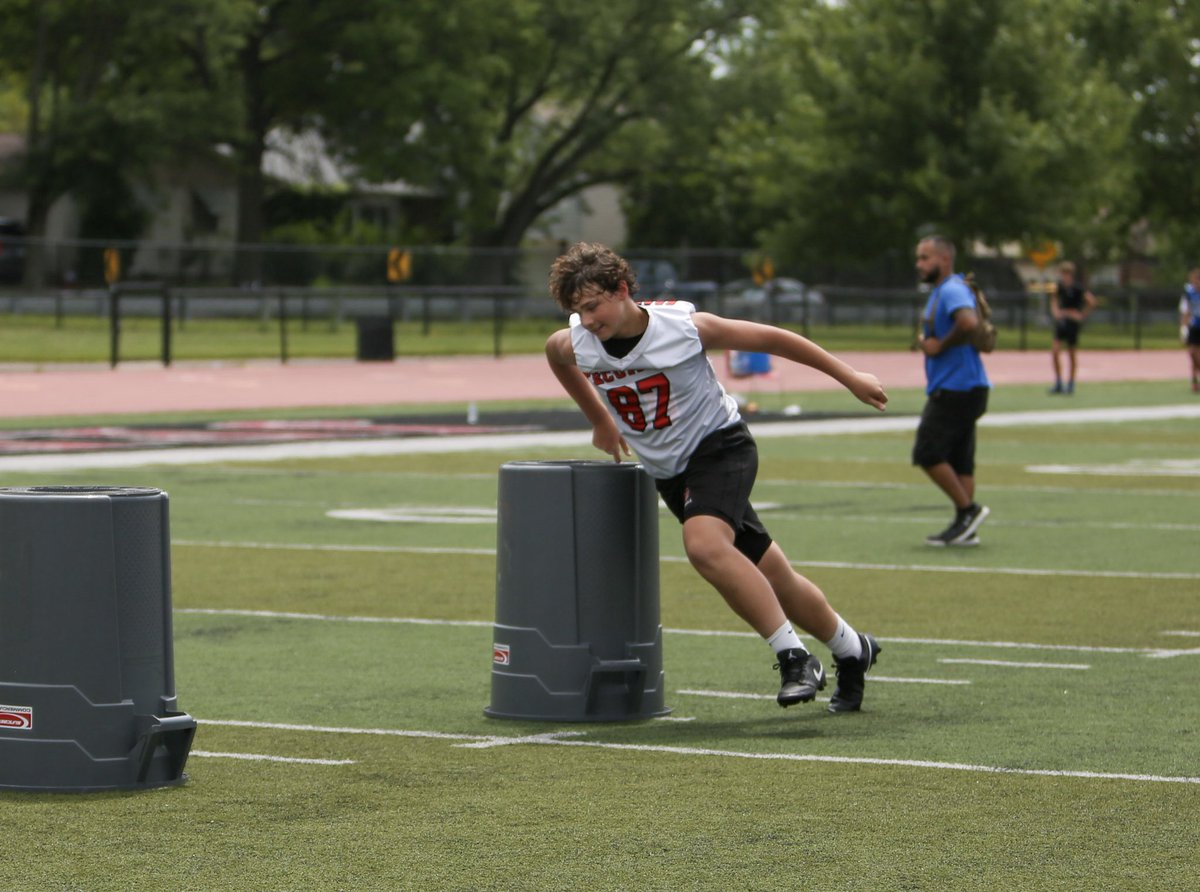 Kara Robinson (@kmgrobinson11) on Twitter photo Shout out to the guy who helps get our kids strong and ready for game day! Both 7th and 8th grade brought home the hardware in the Lineman Challenge! #OGD <a href="/GregDunkle3/">Greg Dunkle</a> <a href="/TecBronchosFB/">Tecumseh Bronchos Football</a> <a href="/LJBronchoFB/">Lafayette Jeff Football</a> Shout out to the guy who helps get our kids strong and ready for game day! Both 7th and 8th grade brought home the hardware in the Lineman Challenge! #OGD <a href="/GregDunkle3/">Greg Dunkle</a> <a href="/TecBronchosFB/">Tecumseh Bronchos Football</a> <a href="/LJBronchoFB/">Lafayette Jeff Football</a>