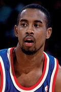 ShortyBallur's tweet image. Did they just not have official portraits for NBA players back then. The cameras over here bro
Pictured: Alex English, @JuliusErving, @kaj33, @chibbs_1