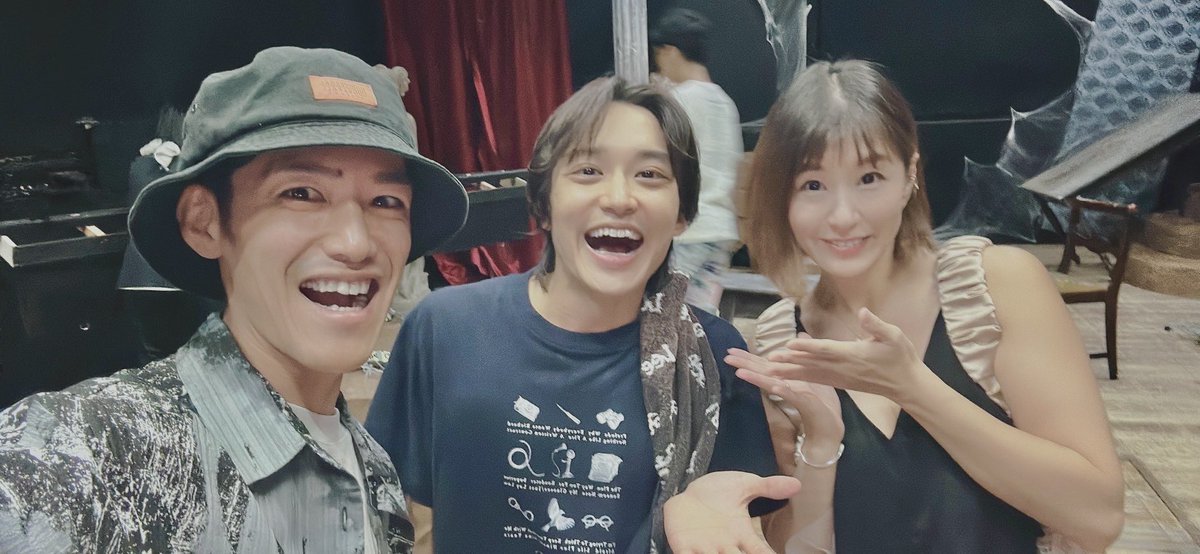 hiromasaito2's tweet image. 浪漫活劇るろうに剣心で共演した
松岡広大くん主演の舞台
good morning N°5さんの
「執着の泡」
を観劇✨
妻も大好きな劇団さんだったので
観に行けて本当によかった✨
今月30日までの公演！
残り僅かの公演数ですが
最後まで走り抜けれる事を祈ってます✨
お疲れ様でした♪

#goodmoningno5
#松岡広大