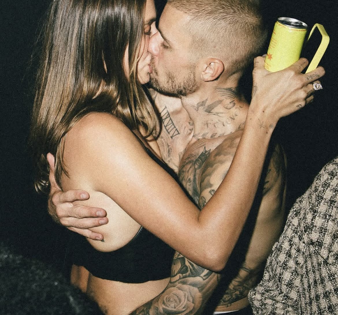 secutebeliebz's tweet image. this just screams love love love