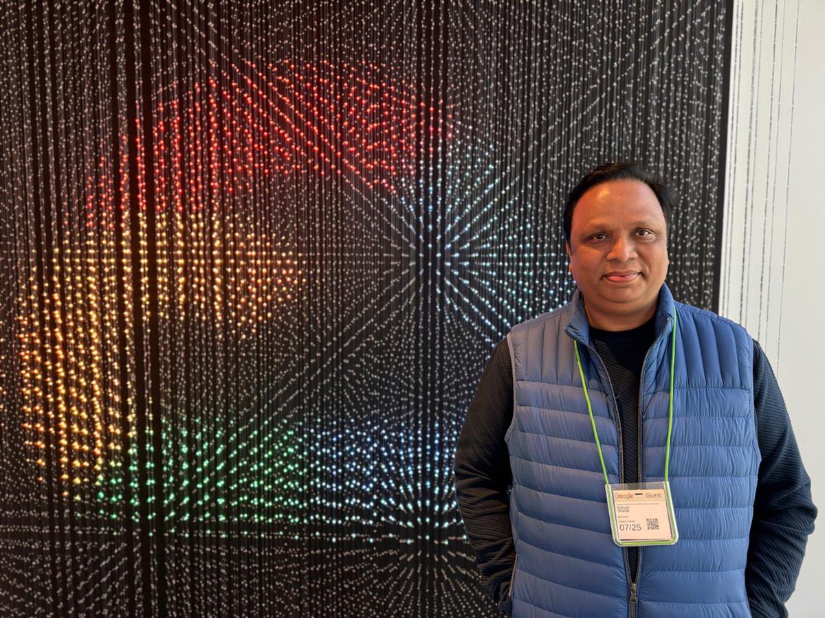 ShelarAshish's tweet image. Pleased to be hosted at Google Corp HQ in San francisco where i had detailed presentations from Google leadership team on their work in AI & Agentic AI, Workspace, Cybersecurity. Thankful to Google for showcasing their cutting edge technology work, which will benefit…