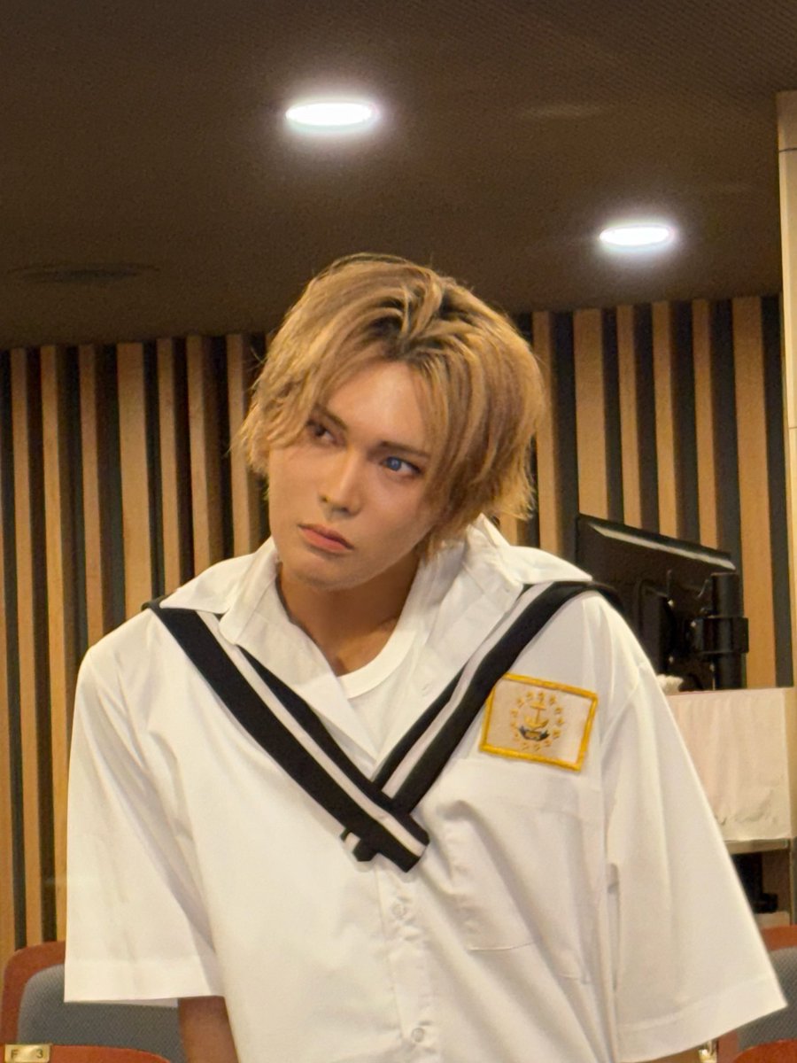 browneyedseal's tweet image. MY SUN MOON AND STARS MY EVERYTHING MY UNIVERSE EU EUEUEUEUEUEUUUUUU