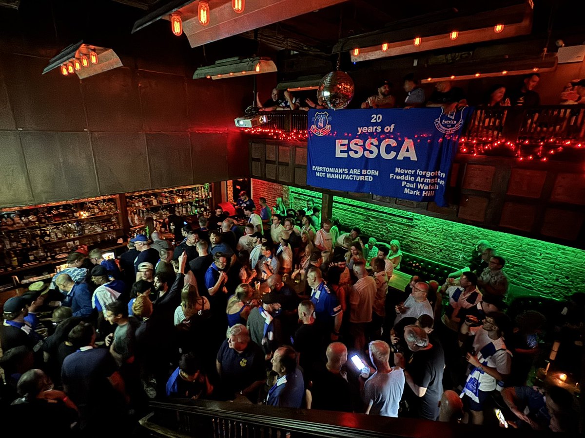 NAToffees's tweet image. Great night at the Racket in NYC, superbly hosted by @rogbennett 💙