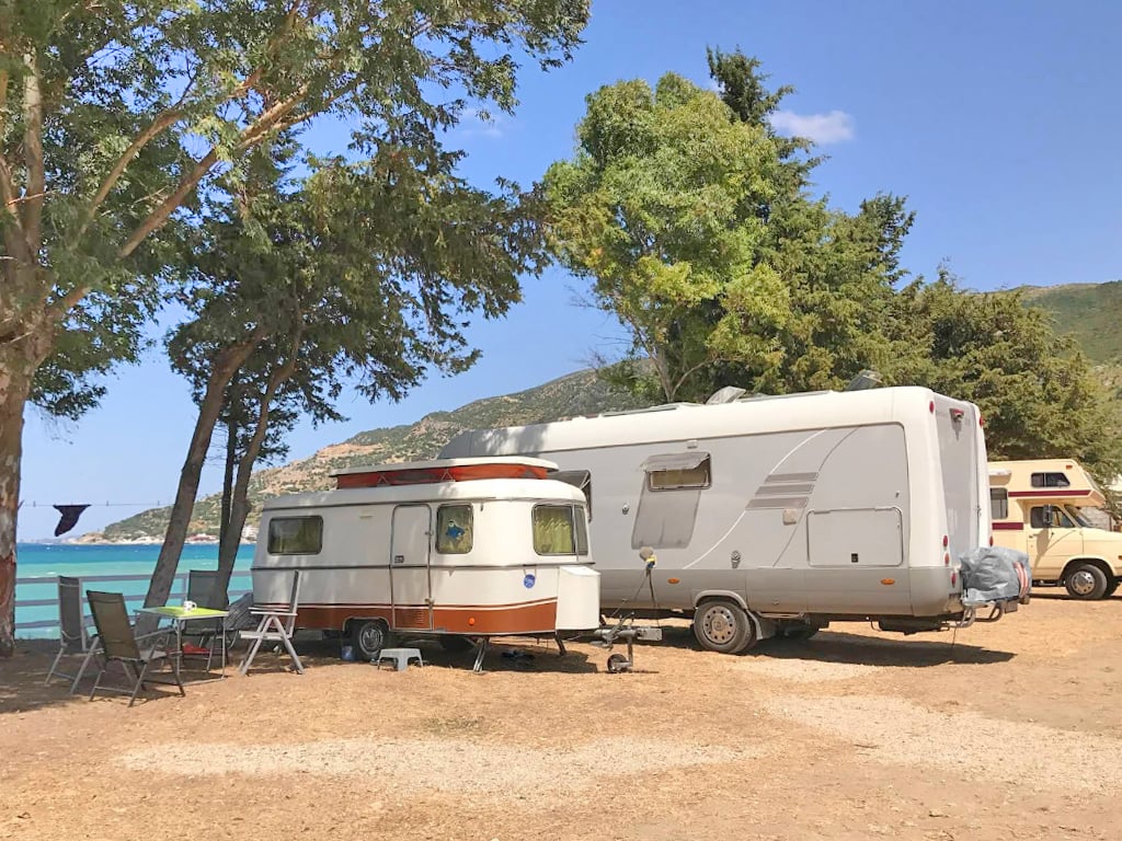 Even if summer’s winding down, there’s still plenty of time to explore! 
🧡 camperguru.com/european-campi…
Don’t pack away your camping gear just yet—some of the best adventures happen when the crowds go home. 🍂