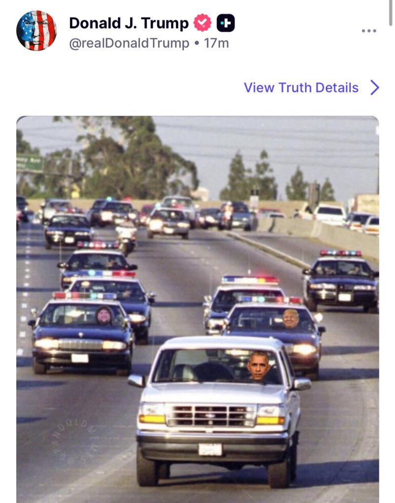 MoviePopcornPop's tweet image. President @realDonaldTrump just posted this on #TruthSocial of him
Chasing @BarackObama! lol 😂
@POTUS @WhiteHouse
Checkout the police car to the left with Vice President @JDVance driving! 🚔