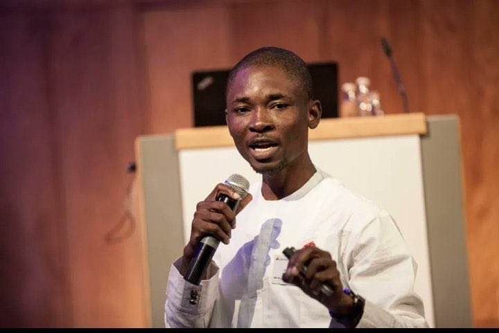 RealQueenBee__'s tweet image. This guy @Omojuwa is insanely a c0w@rd, coupled with sapa. He can do anything just to feed himself + family.