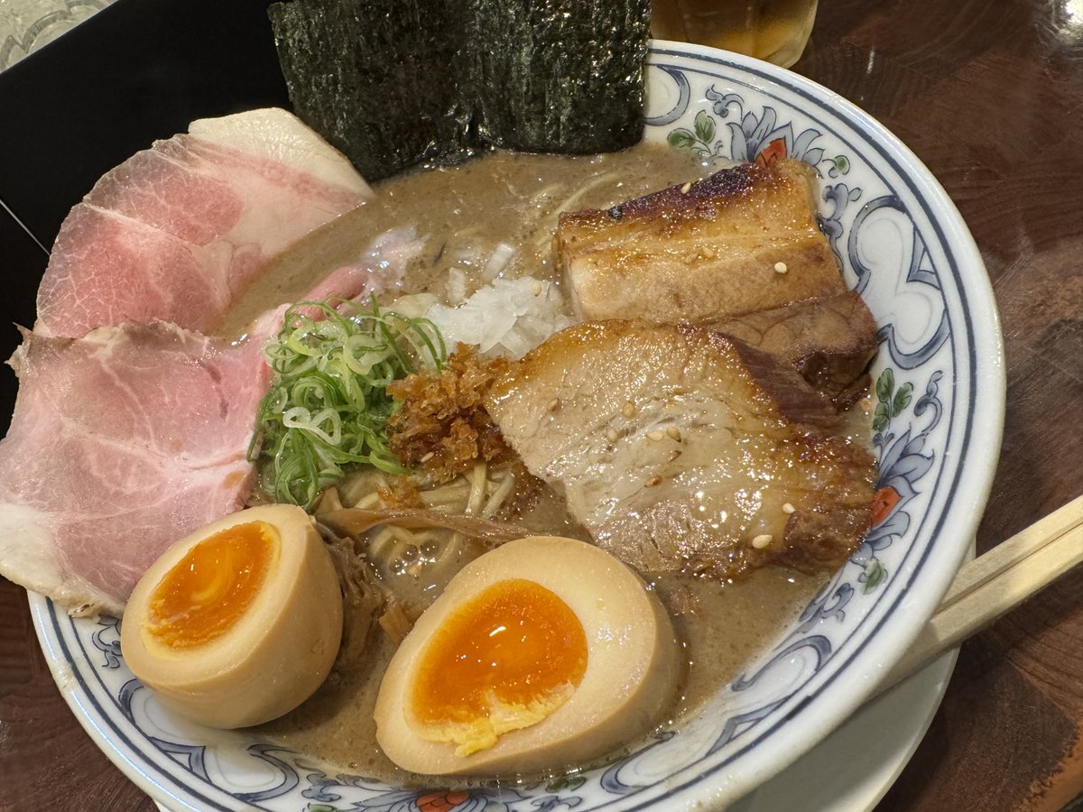 magane_ash's tweet image. 最近の暴飲暴食