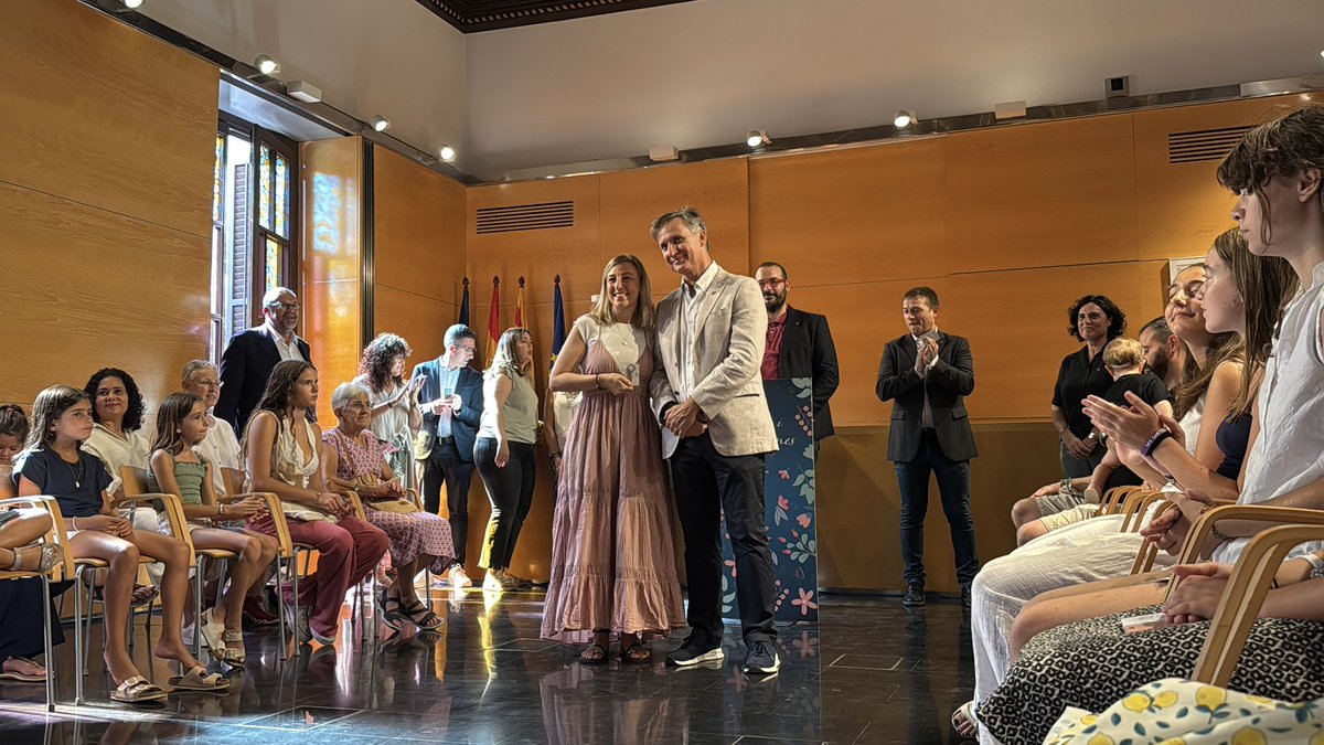 ercmataro's tweet image. Rebem a @matarocat a totes les mataronines que porten els noms de Juliana i Semproniana, les patrones de Mataró.

💛 A poc a poc més mataronins tornen a posar aquests noms a les seves filles i és un motiu que ens fa sentir especialment orgullosos de la nostra ciutat.
