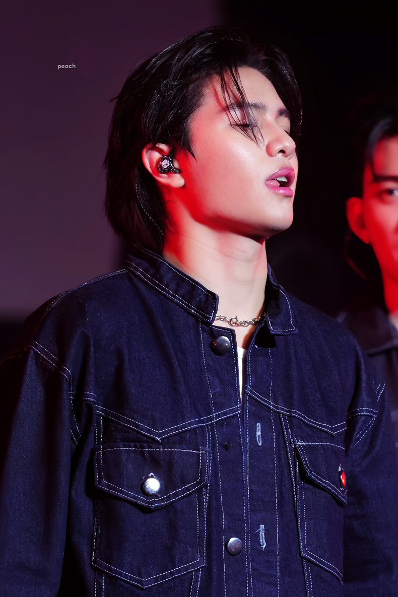 Blooming155660's tweet image. William, you were amazing today βοΈ. Eat well, sleep well and see you on stage tomorrow.
#williamjkp