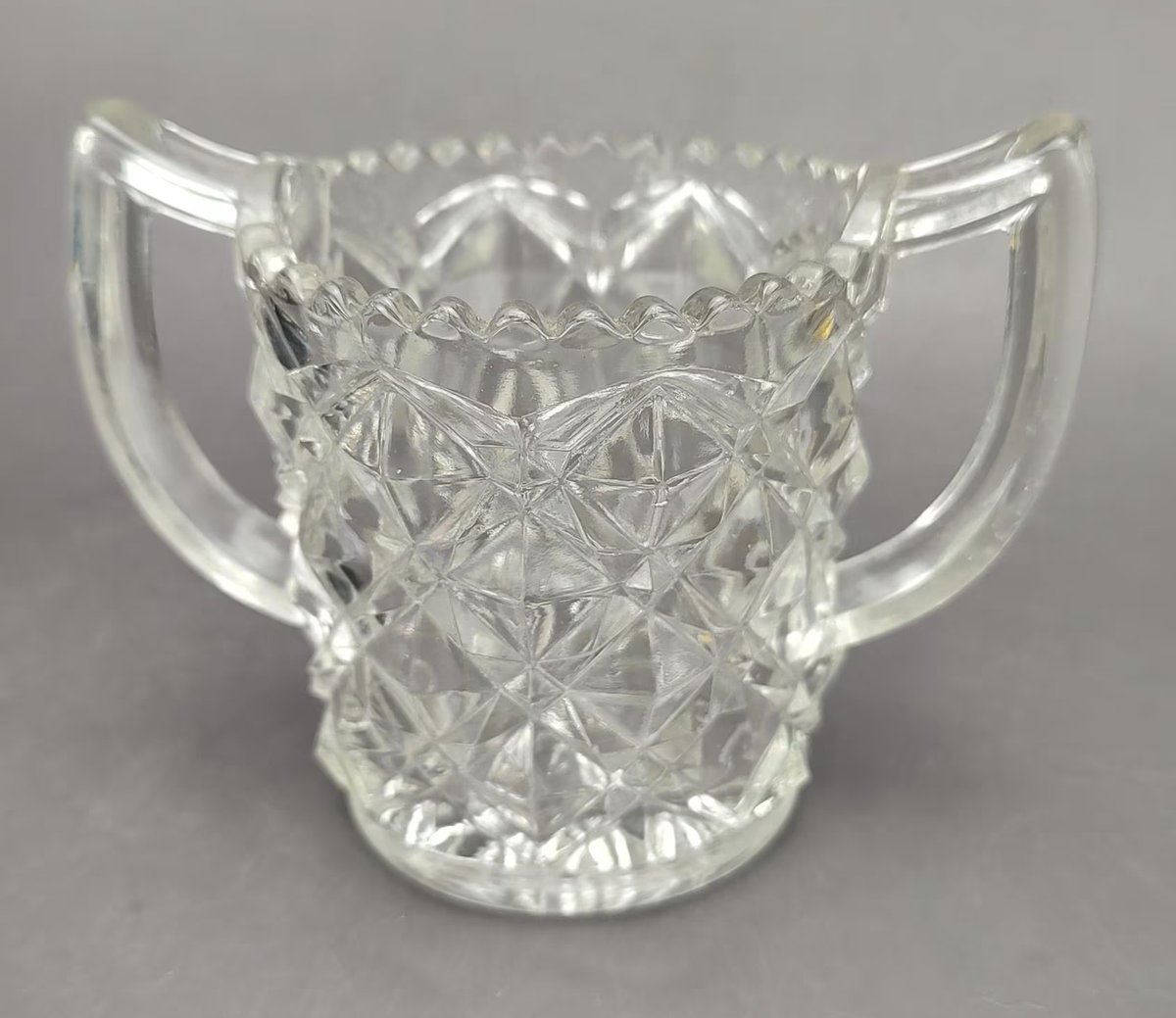 GrandesVtgShop's tweet photo. https://t.co/OpfoFTN2YL Vintage Glass Diamond Block ~ Little Jewel Imperial Glass Ohio Vintage Sugar Bowl ~ Sawtooth Rim Circa 1927 ~ Depression Glass #DiamondBlock #EAPG #SugarBowl @Etsy #etsysale https://t.co/YUAgi9TbOc