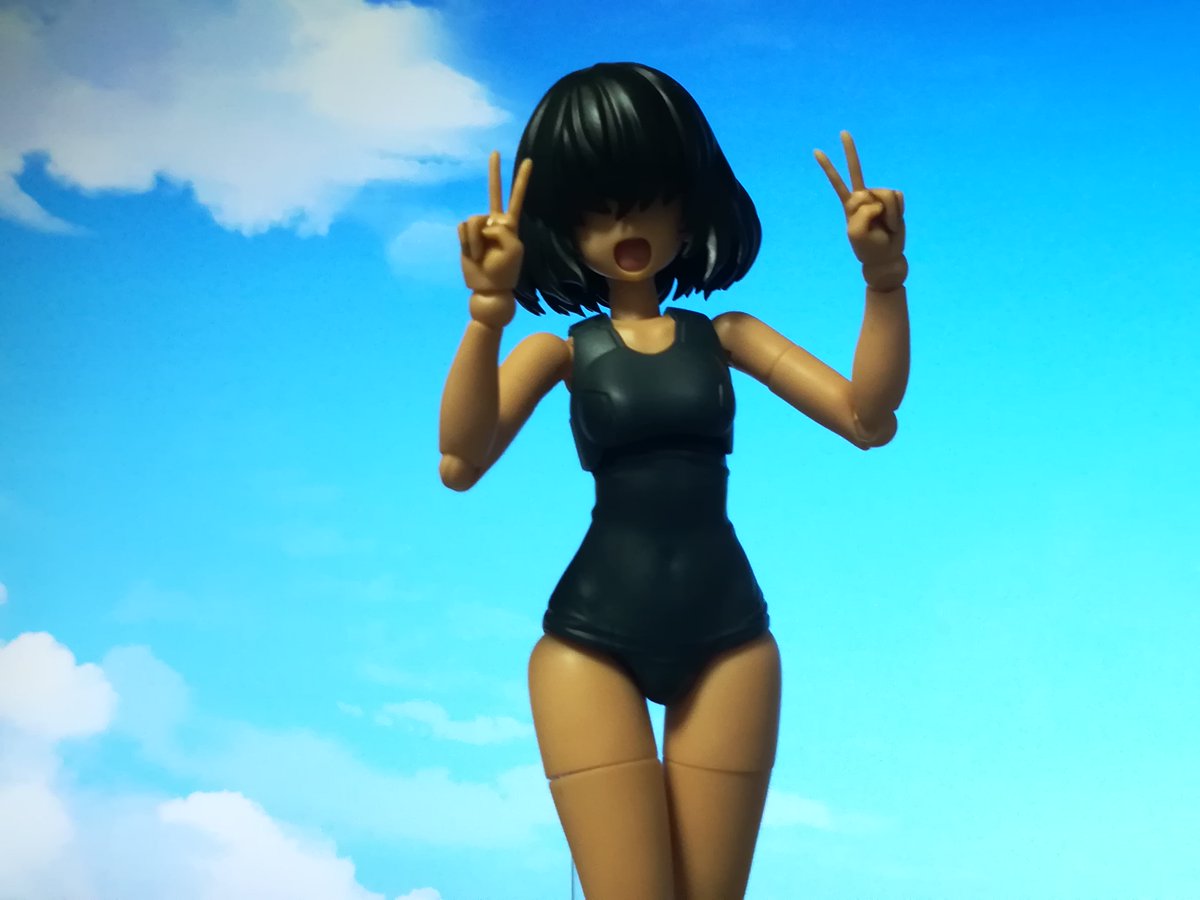 TERAsan25's tweet image. スク水を着た目隠れモブ子。
水泳部に入ったはずが、そこはジオン水泳部だった。
#オンリーワンなうちのこ見てください
#30MS
